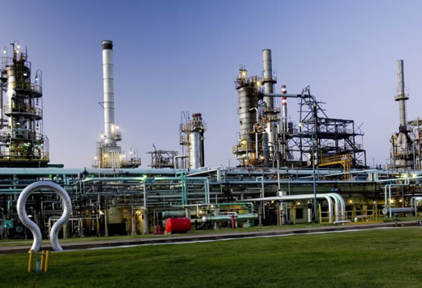 Petróleo: obra de RAFA S.A.